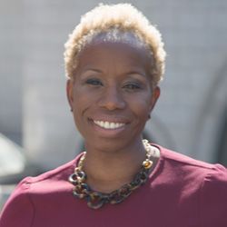 Shola Olatoye headshot