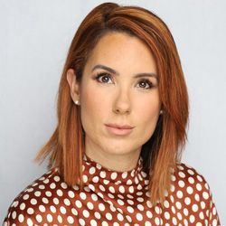 Romina Ruiz-Goiriena headshot