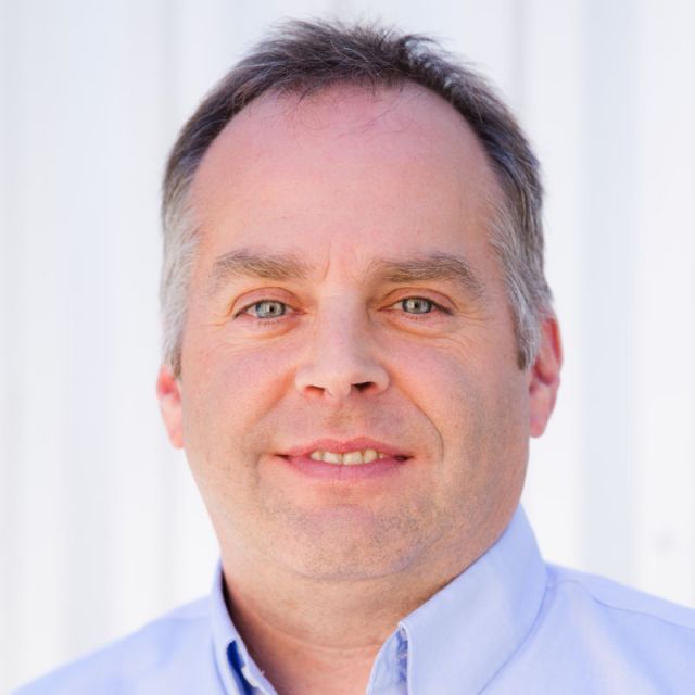 Daniel Malone headshot