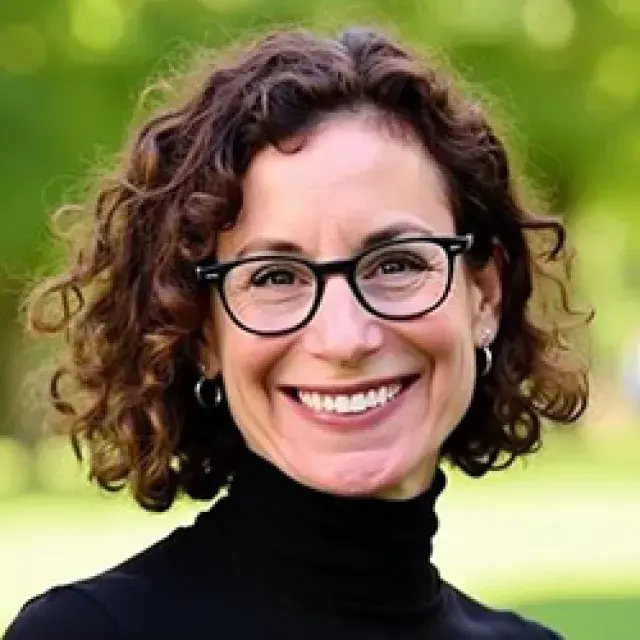 Laura Green Zeilinger, SVP Community Impact and Resident Services, headshot